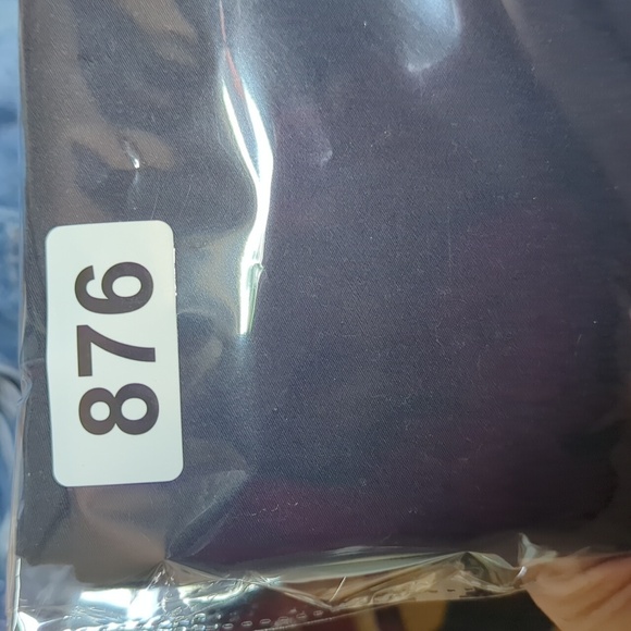 Liz Claiborne size 12 black stretch pants in great condition - Picture 11 of 11